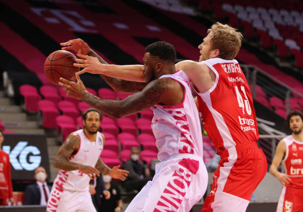 的篮球巨星 的篮球巨星